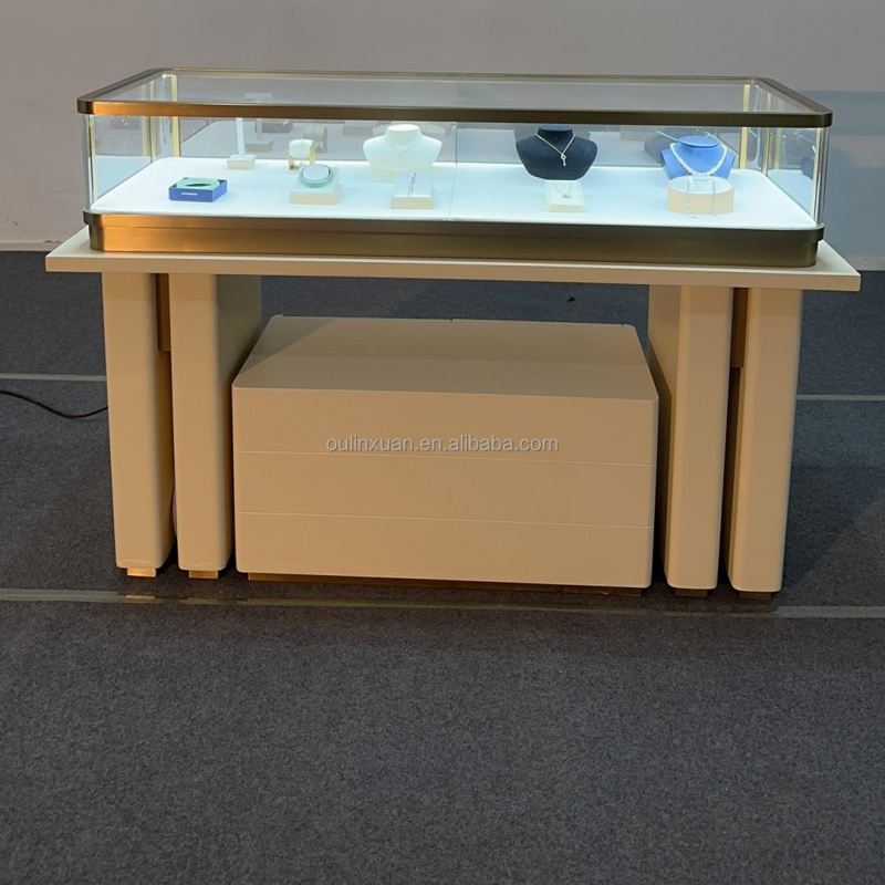 Wystawowa gablota na zegarki i – Jewelry And Watches Store recenzja i cena