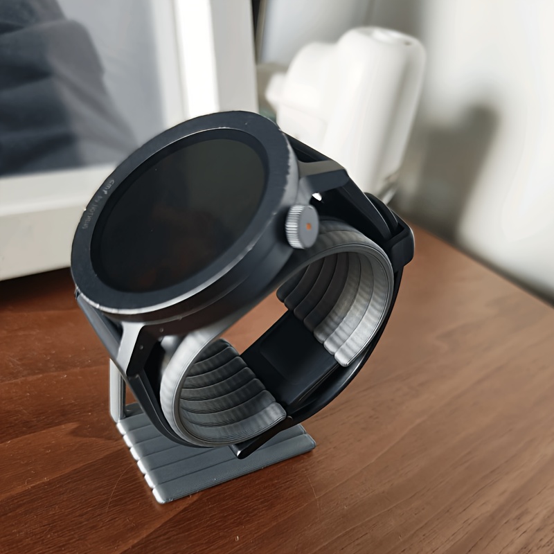 Minimalistyczna podstawka na z – Jewelry Like Watches recenzja i cena